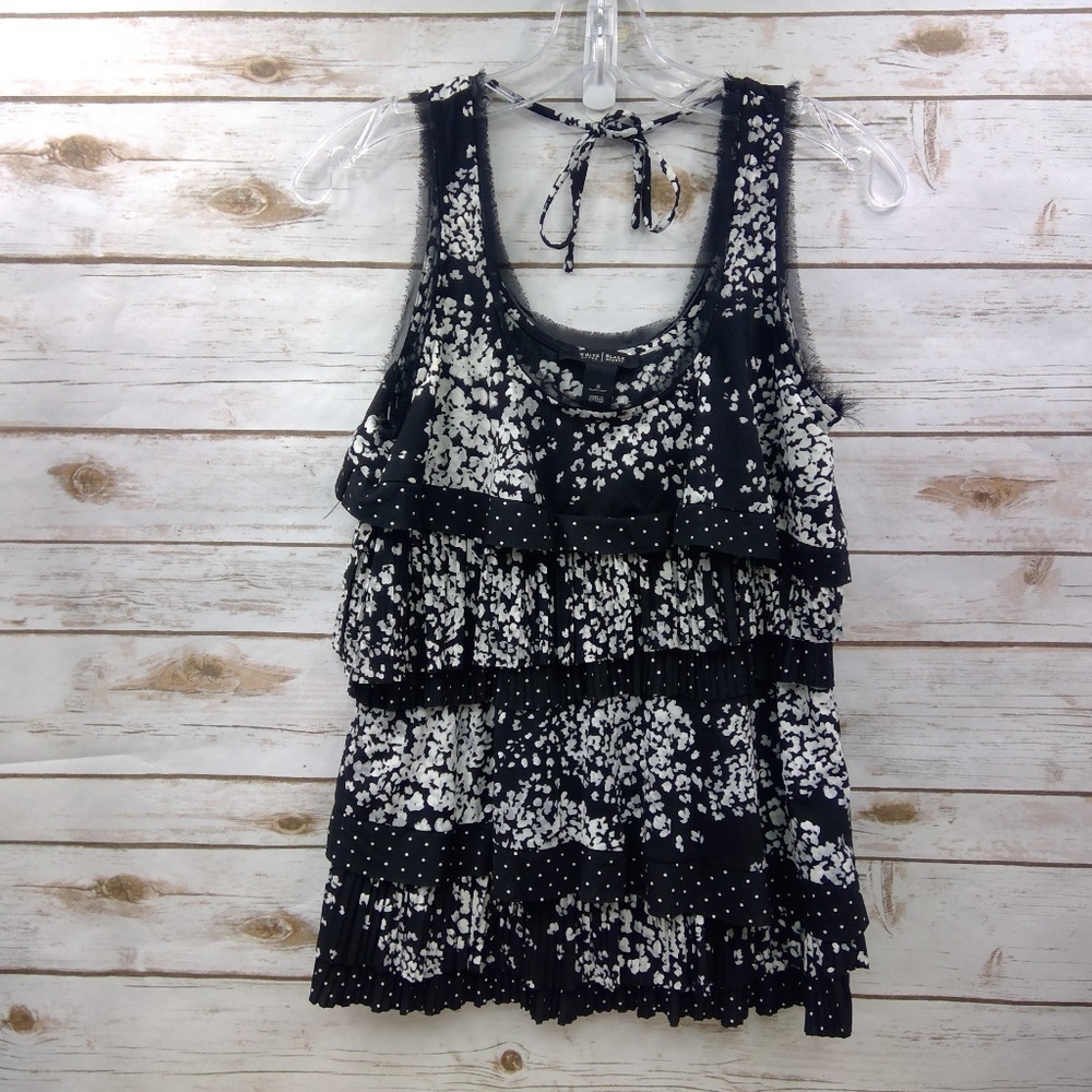 CLOSET CLOSING EUC WHBM Tank Small